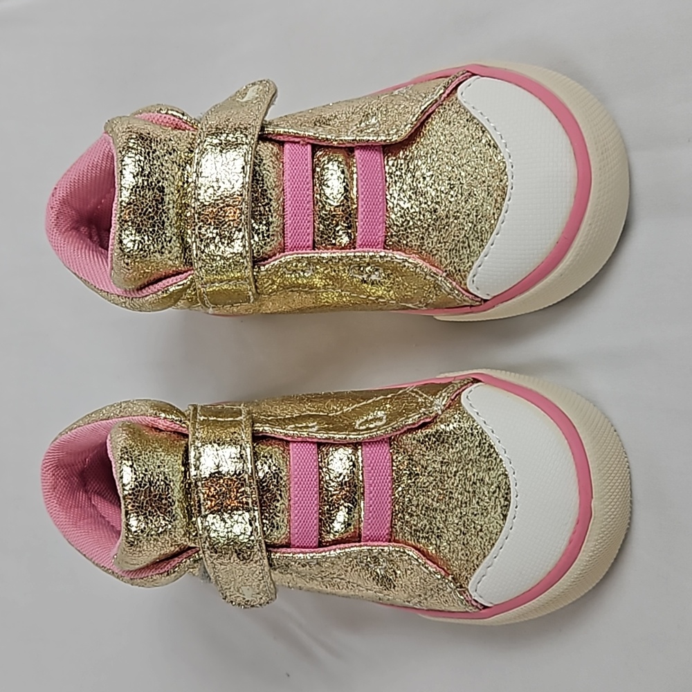 See kai run Girls Size 10 Gold Sneakers